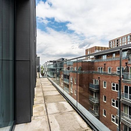 City Living Penthouse Apartment With Parking Manchester Exterior foto