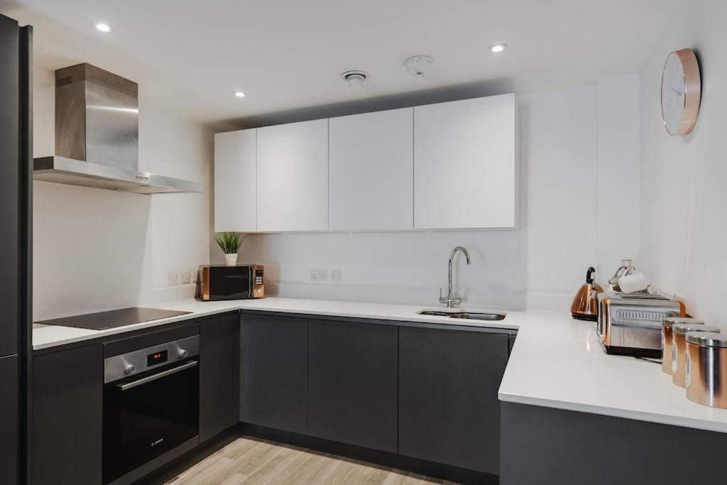 City Living Penthouse Apartment With Parking Manchester Exterior foto